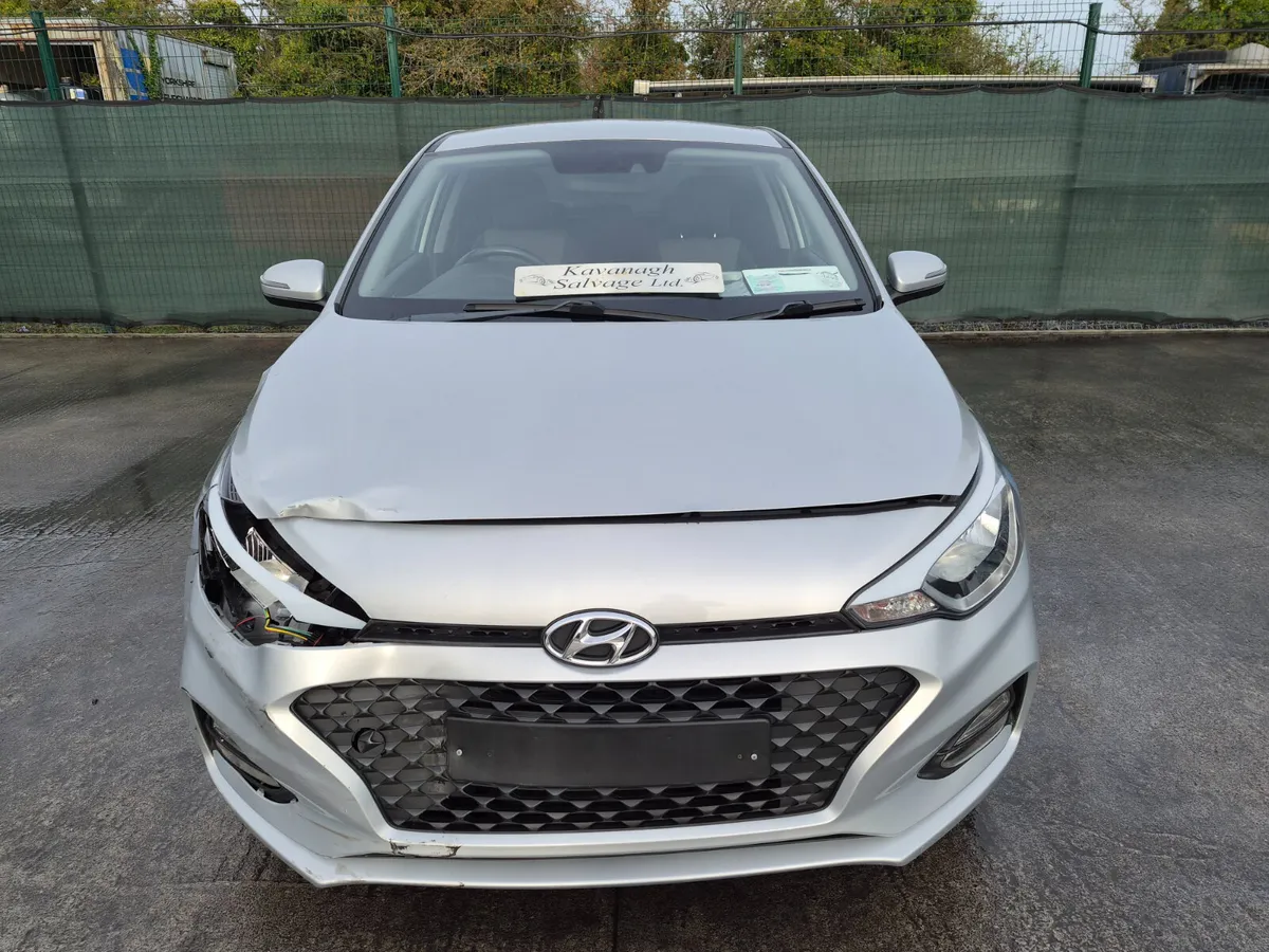 2019 Hyundai i20  Active Deluxe 1.3 Petrol - Image 4