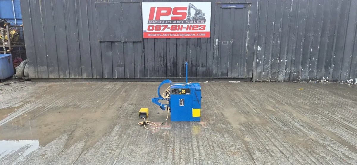Electric workshop hydraulic hose crimping machine - Image 1