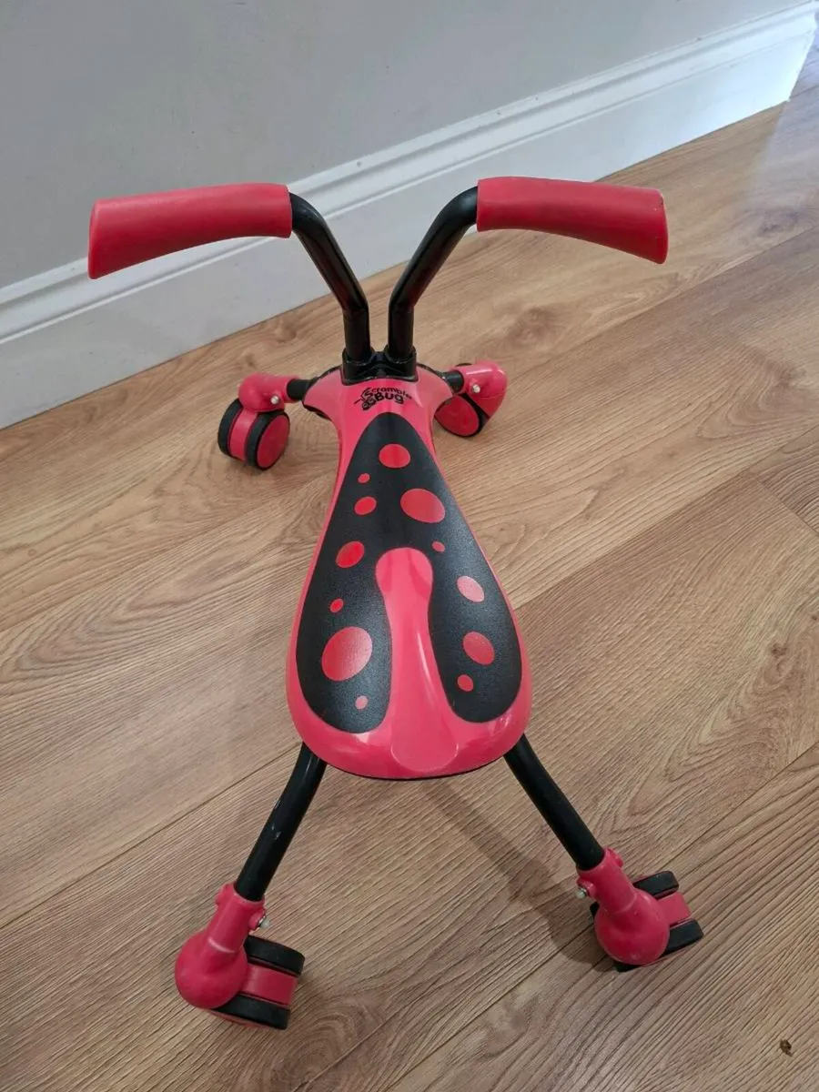 Scramble bug kids wheelie ride on toy - Image 3
