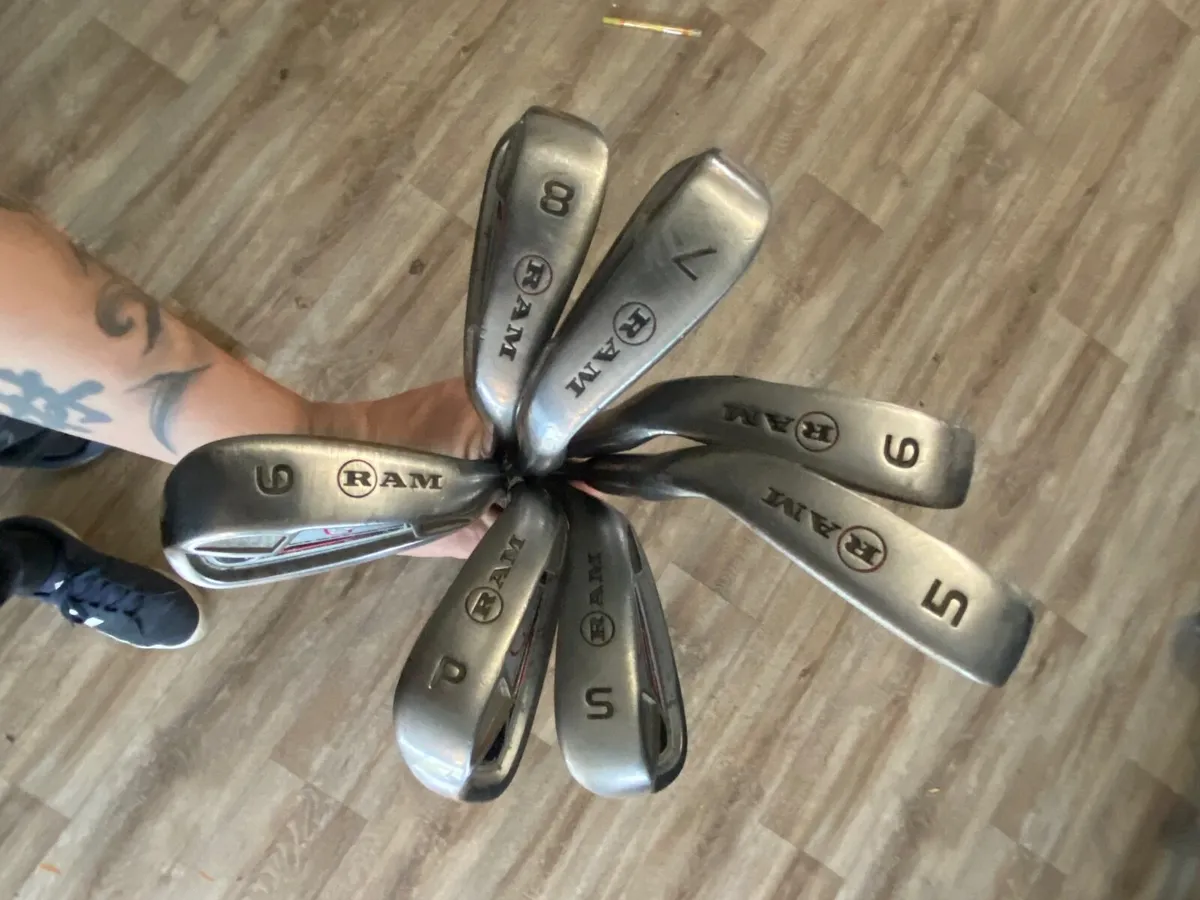 Golf club set - Image 2