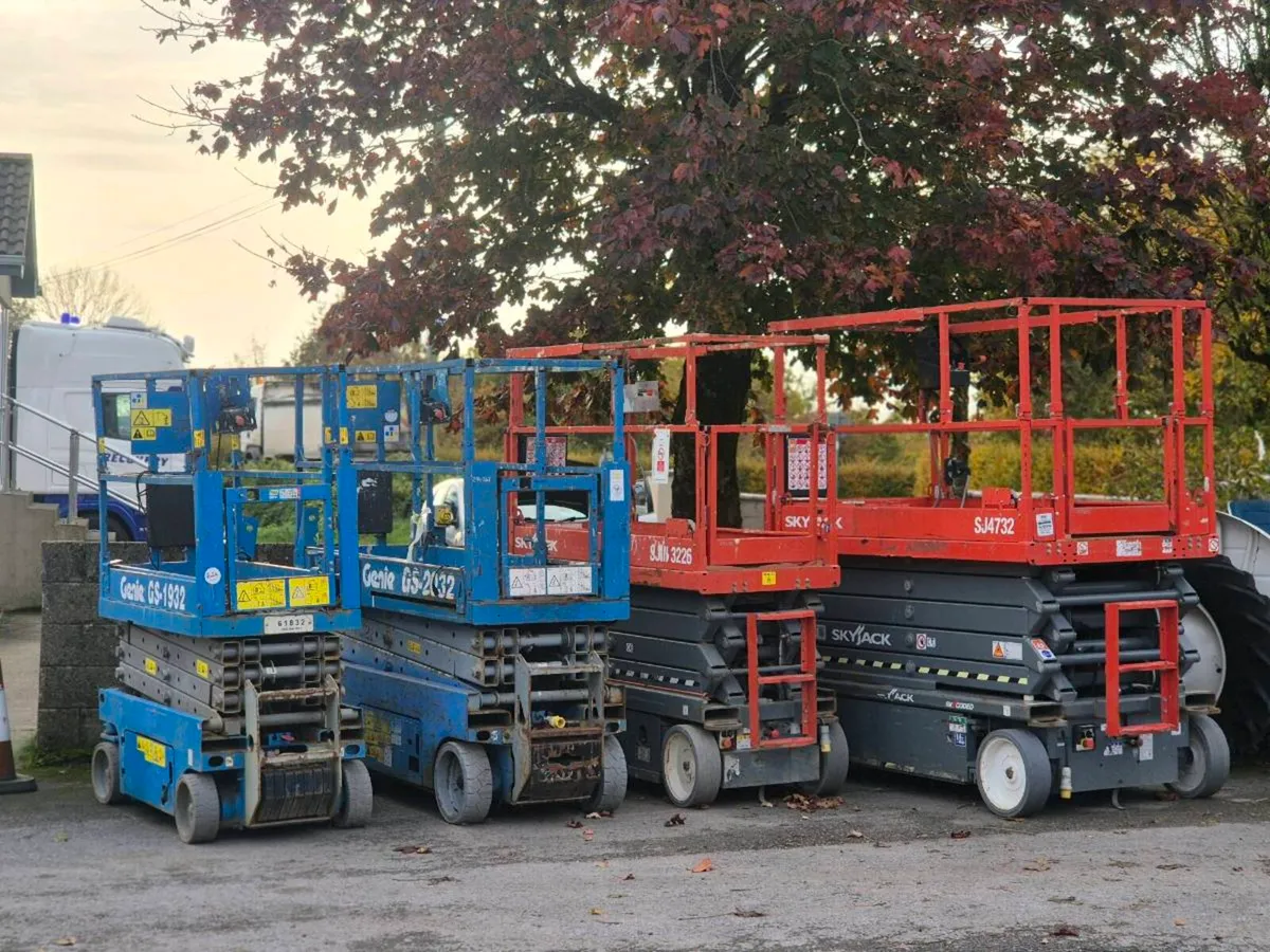 Platform lifts genie/ skyjacks - Image 1
