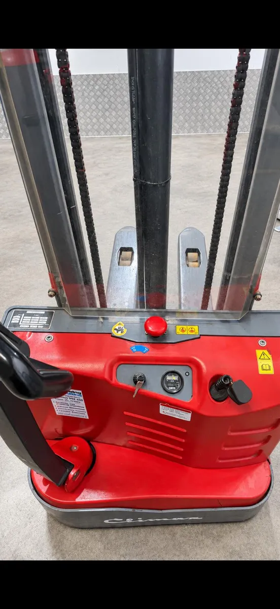 Climax Pallet Stacker - Image 2