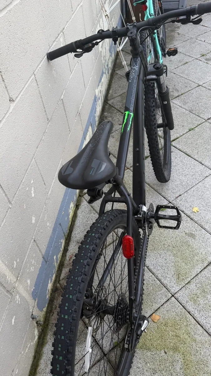 Carrera Vengeance 27.5 Mountain Bike - Image 4