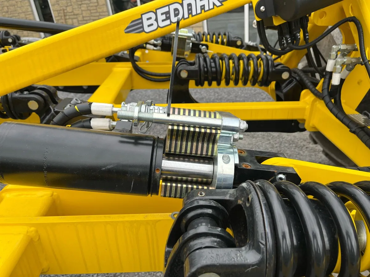Bednar Fenix FN3003 - Image 4