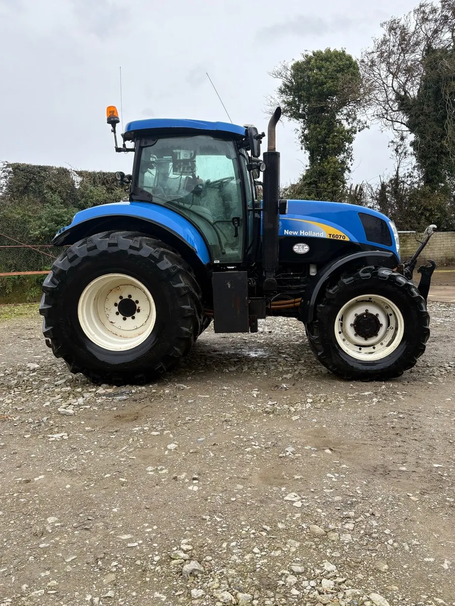 Tractor - Image 4