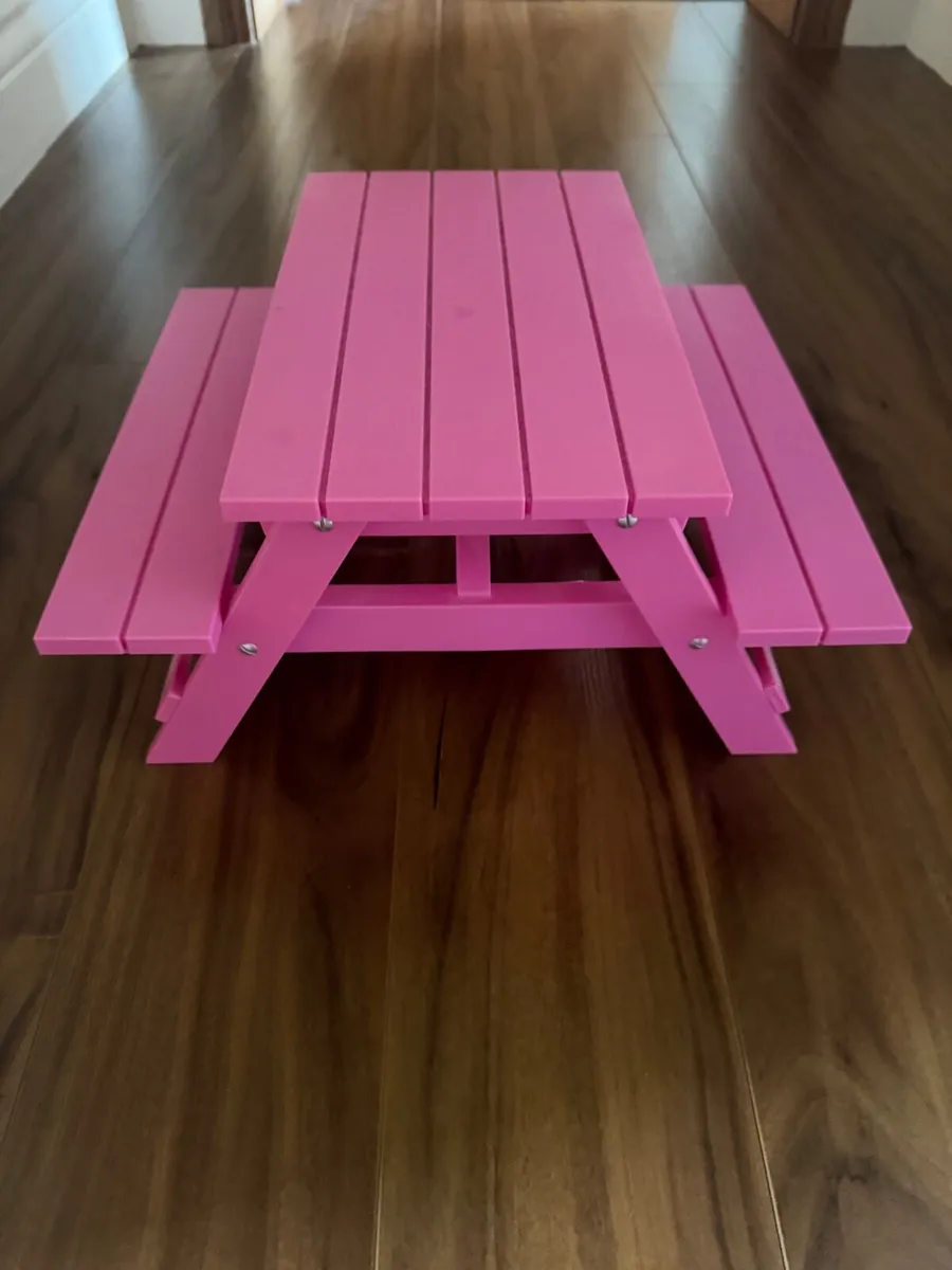 Generation doll picnic bench - Image 2
