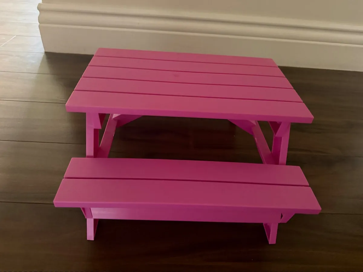 Generation doll picnic bench - Image 1