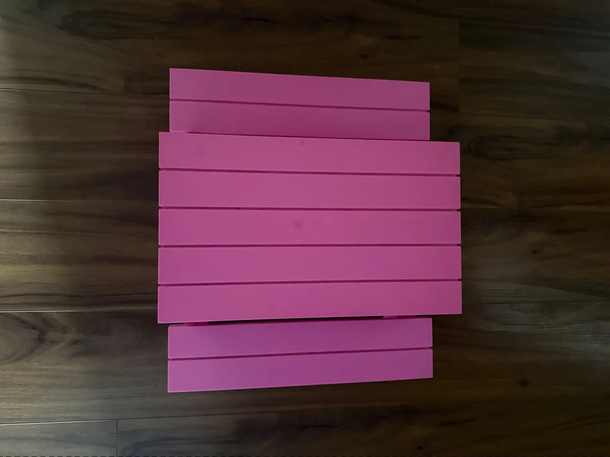 Generation doll picnic bench - Image 3