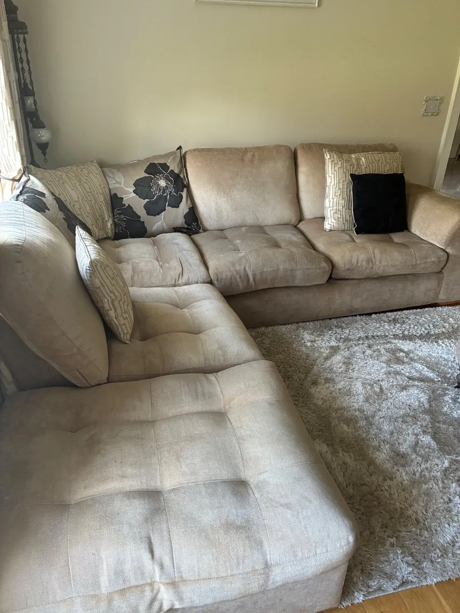 Sofa - Image 4