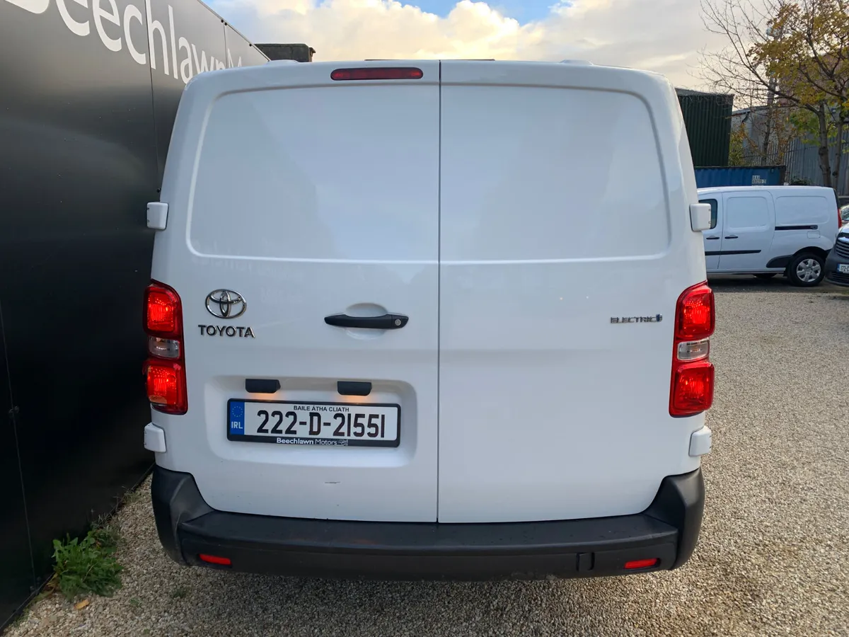 TOYOTA PROACE 75 KWH AUTOMATIC MWB - Image 4