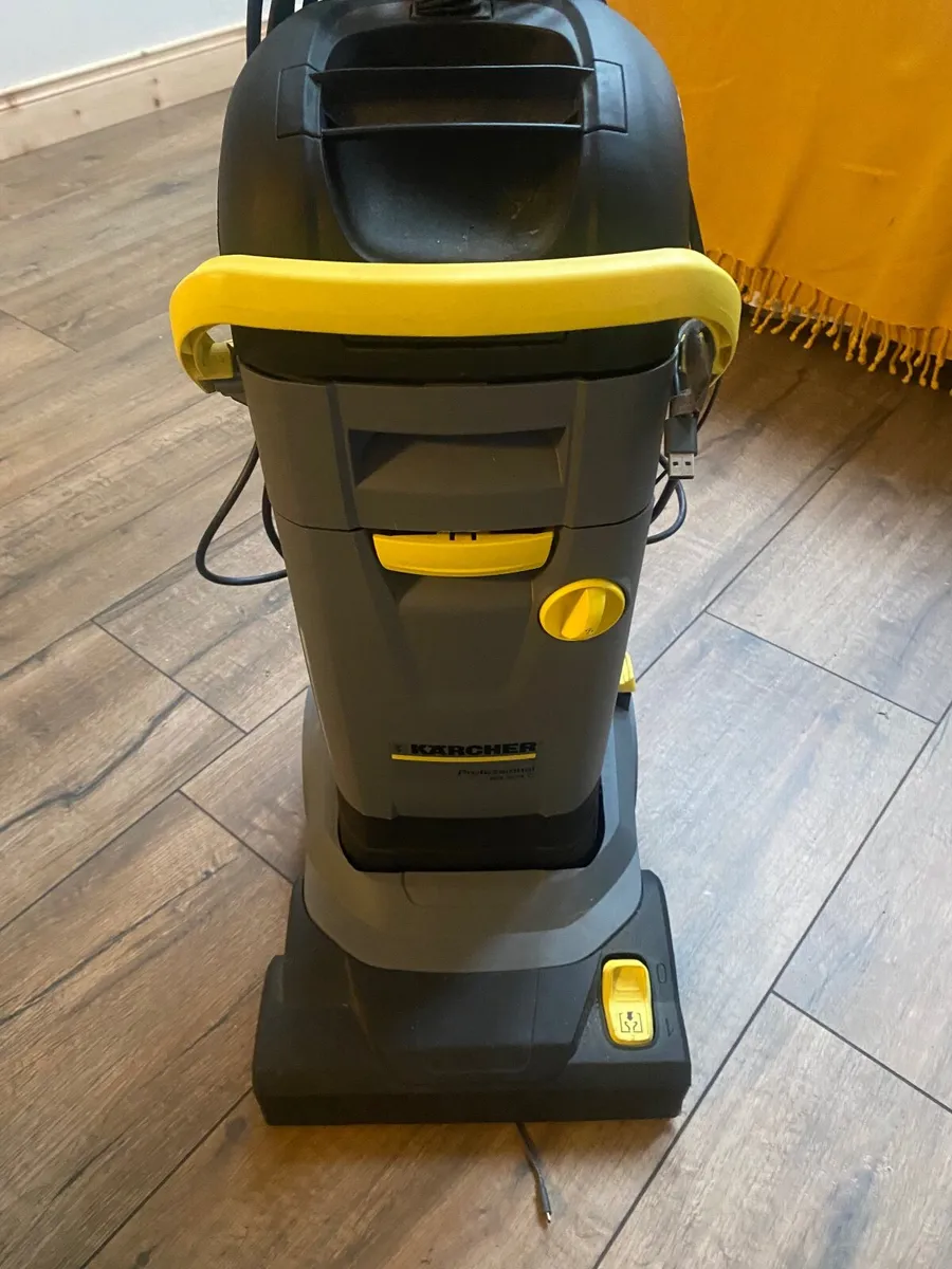 Karcher Scrubber/Dryer 30/4 C - Image 1