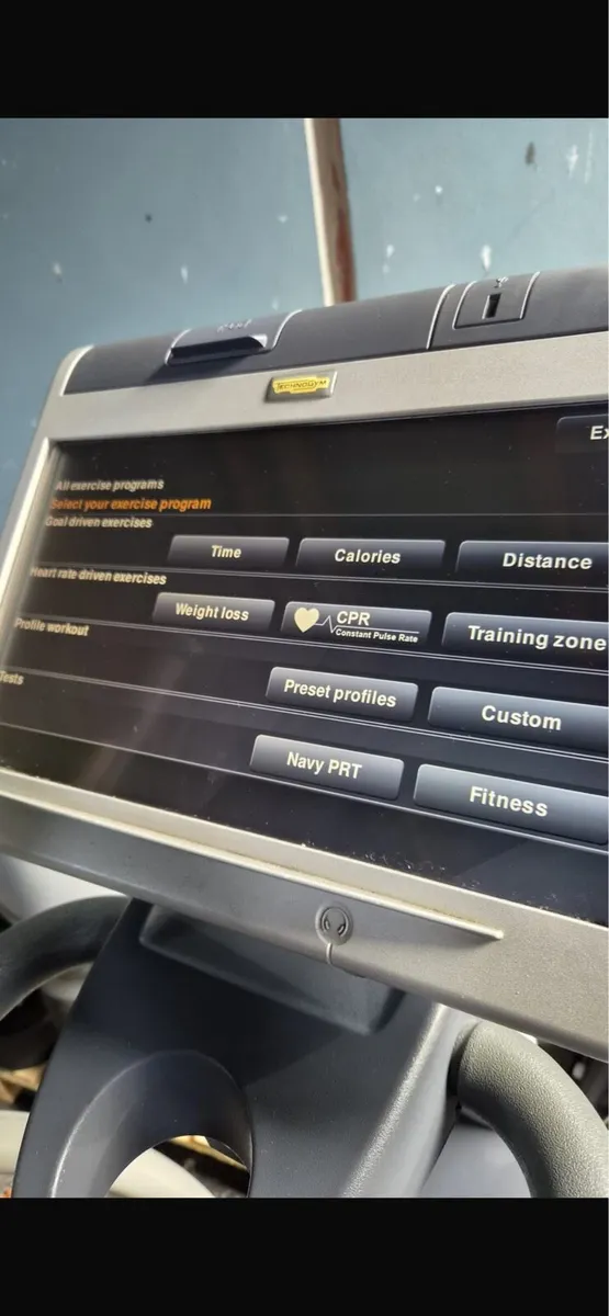 TECHNOGYM CROSSTRAINER - Image 4