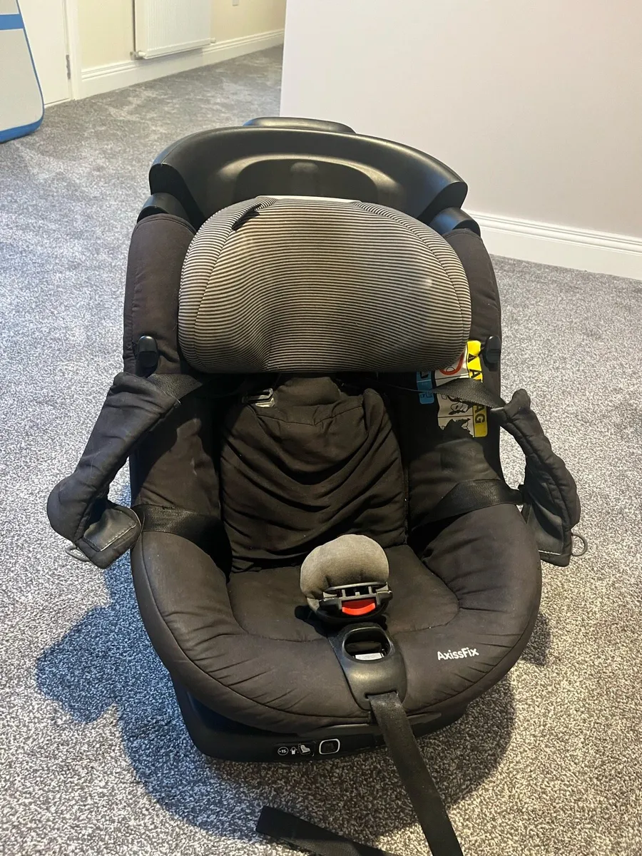 Kids car seat - Image 1