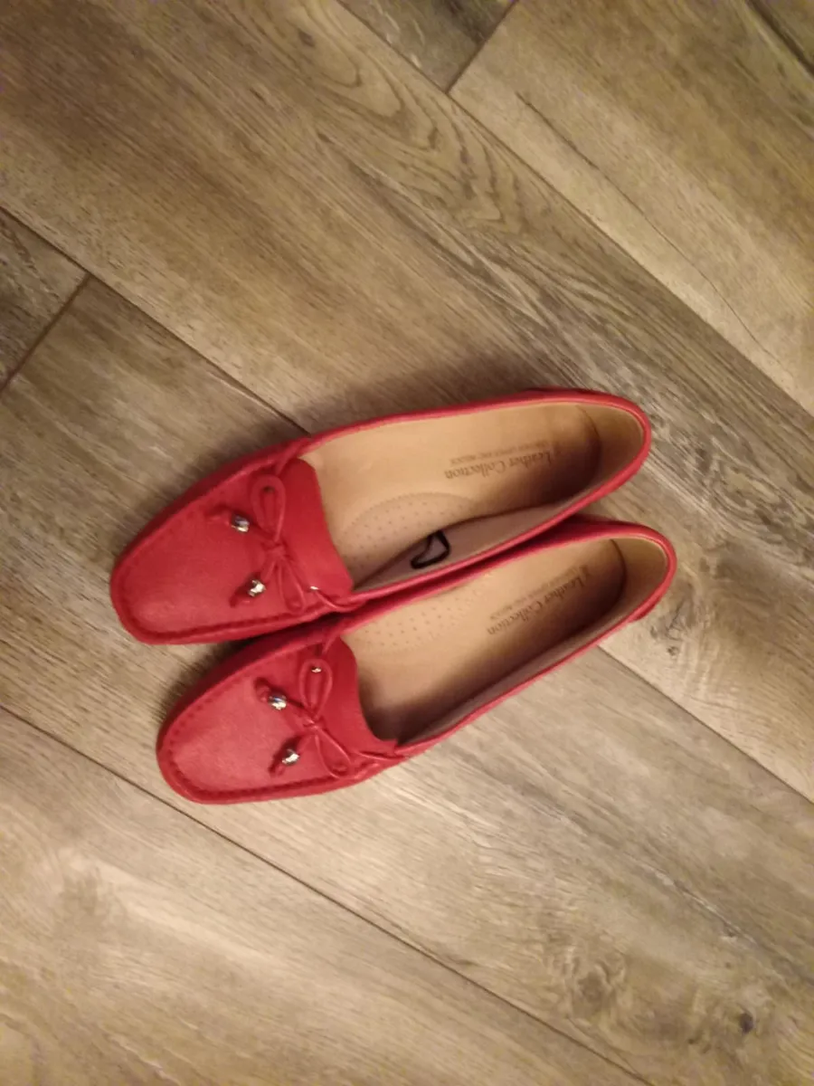Woman's Flat Loafer Leather Shoes. - Image 1
