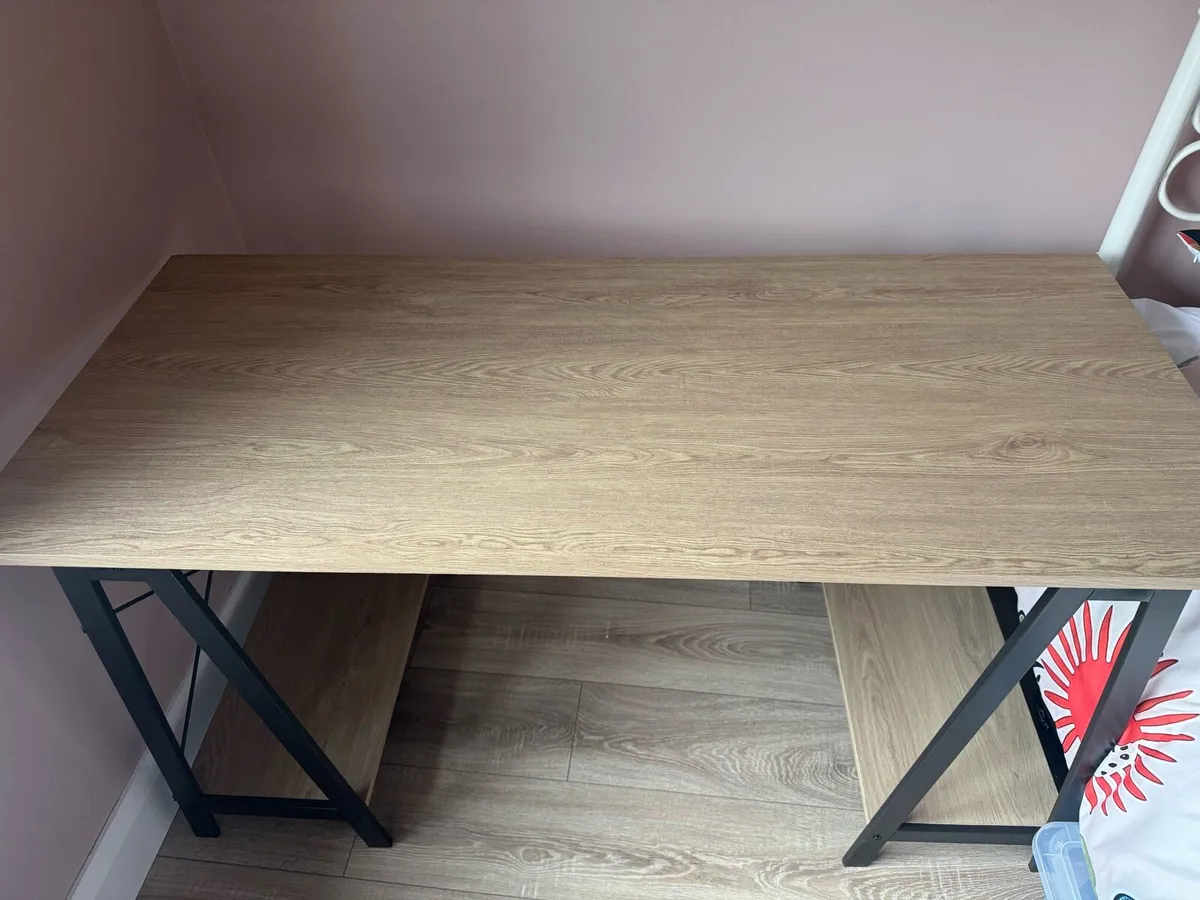 Office desk - Image 2