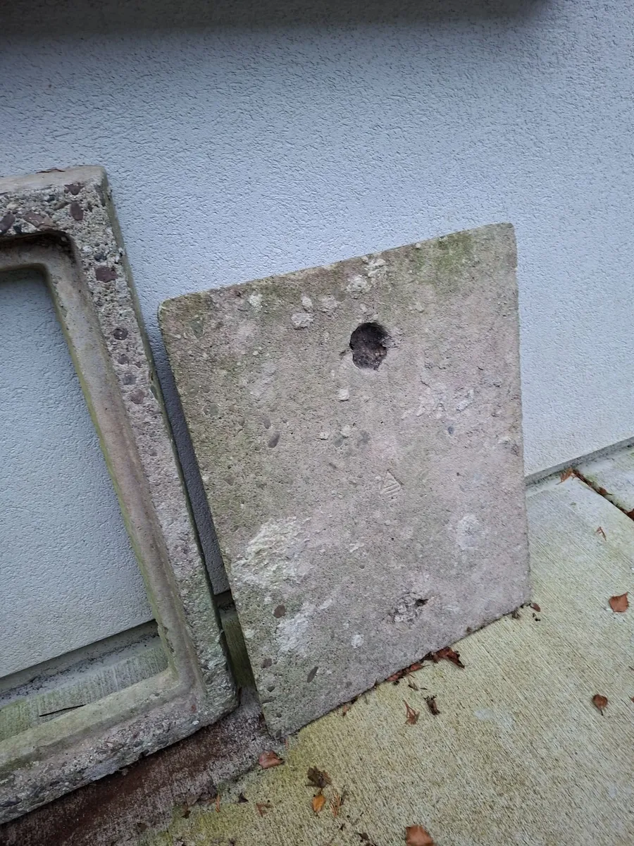 Manhole cover - Image 1