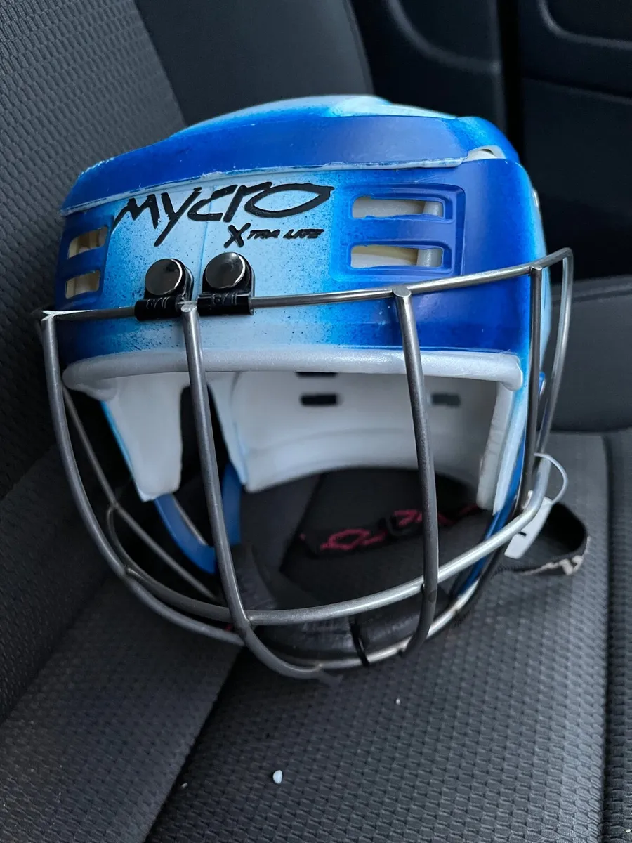 Hurling Helmet New - Image 1