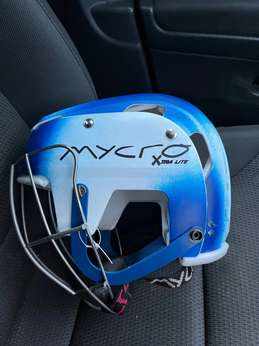 Hurling Helmet New - Image 4