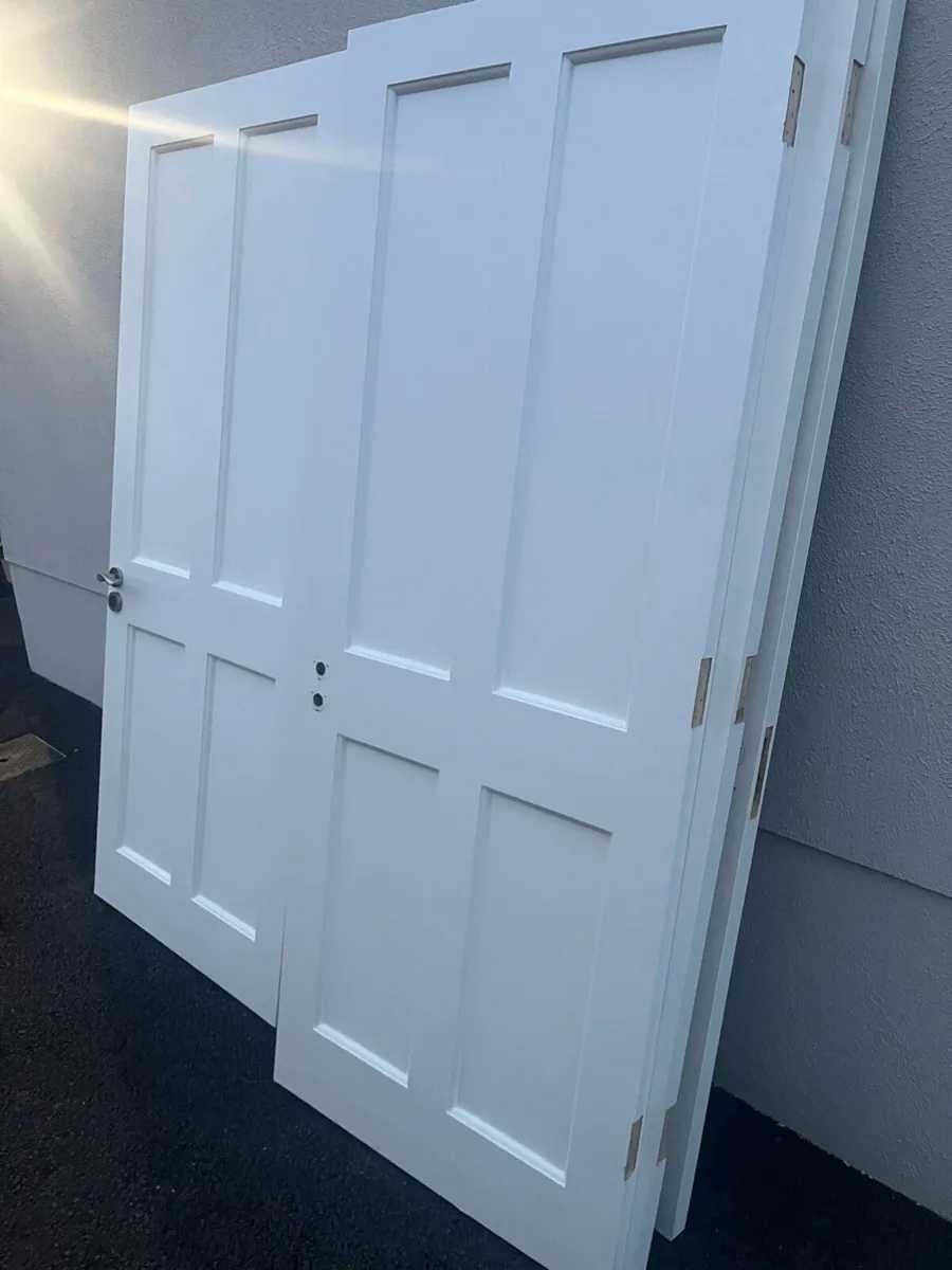 Internal doors - Image 2