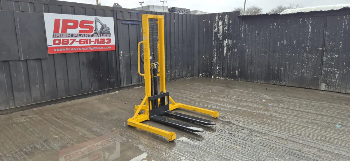 New High Lift Pallet Stacker 1000 Kg - Image 3