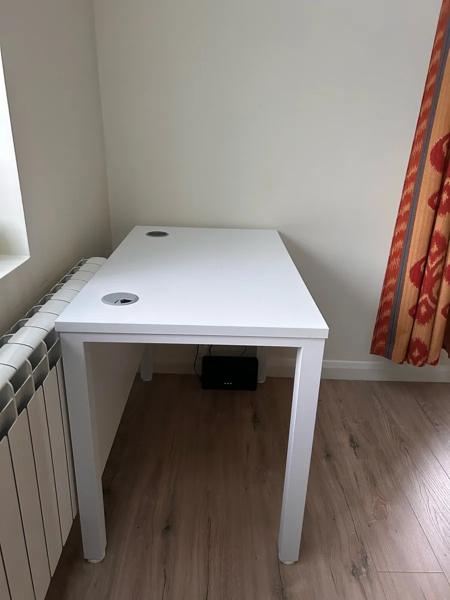 Desk - Image 2