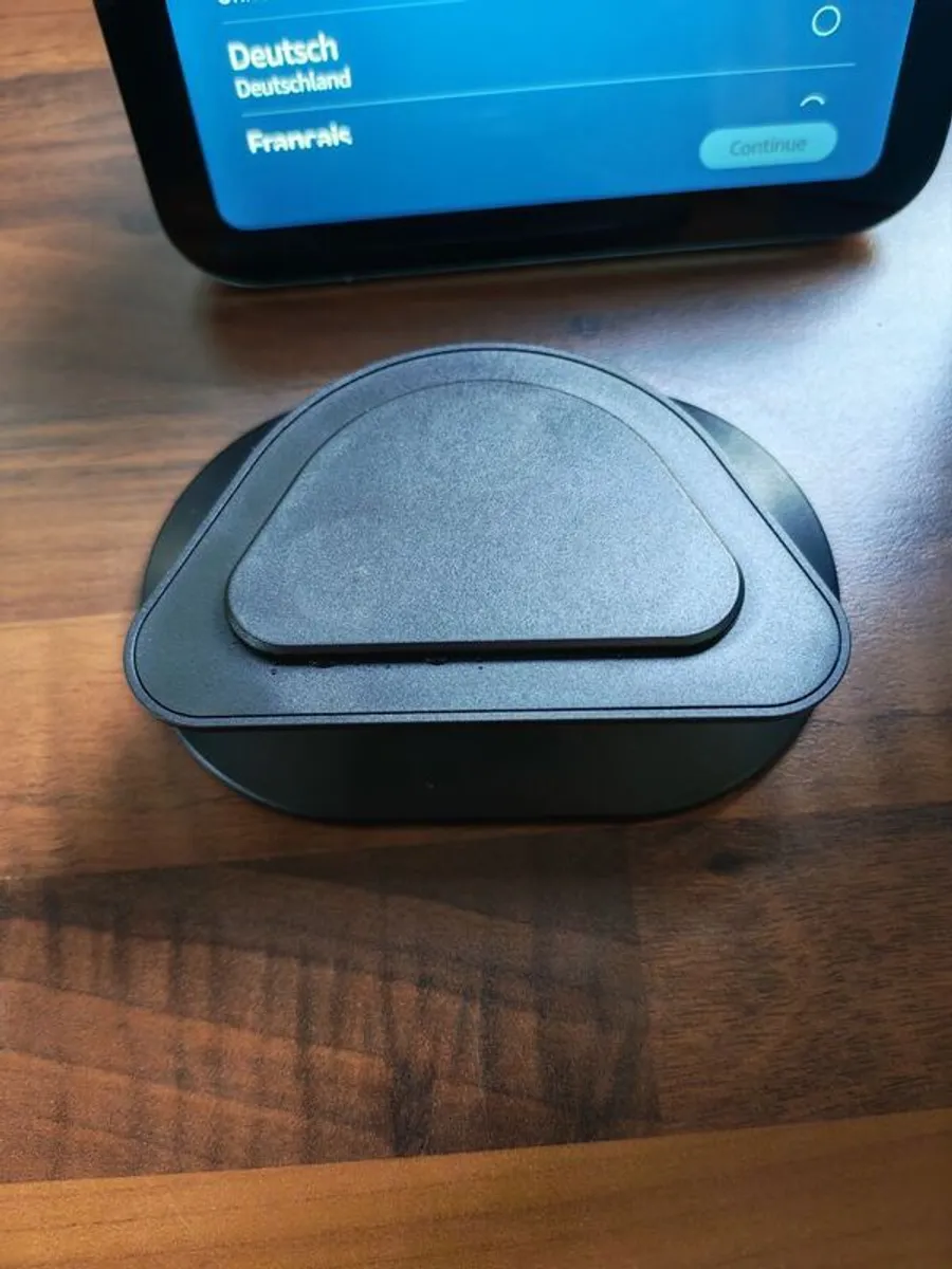 Amazon Echo show 5 newest gen with stand - Image 4