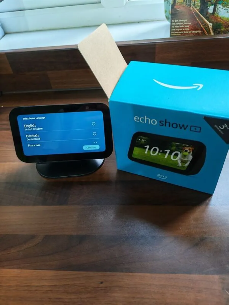 Amazon Echo show 5 newest gen with stand - Image 1