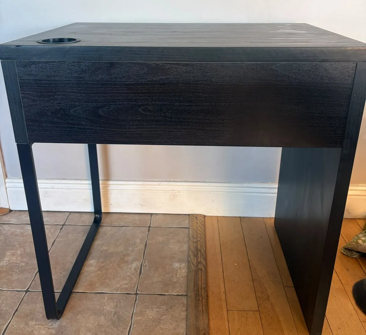 IKEA MICHE DESK - Image 4