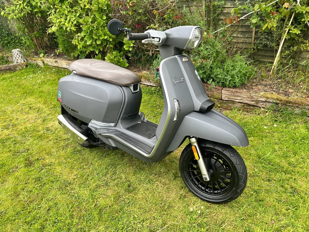 LAMBRETTA V50 Special - Image 1