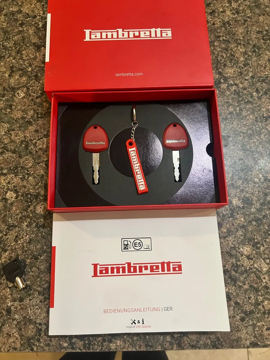 LAMBRETTA V50 Special - Image 2