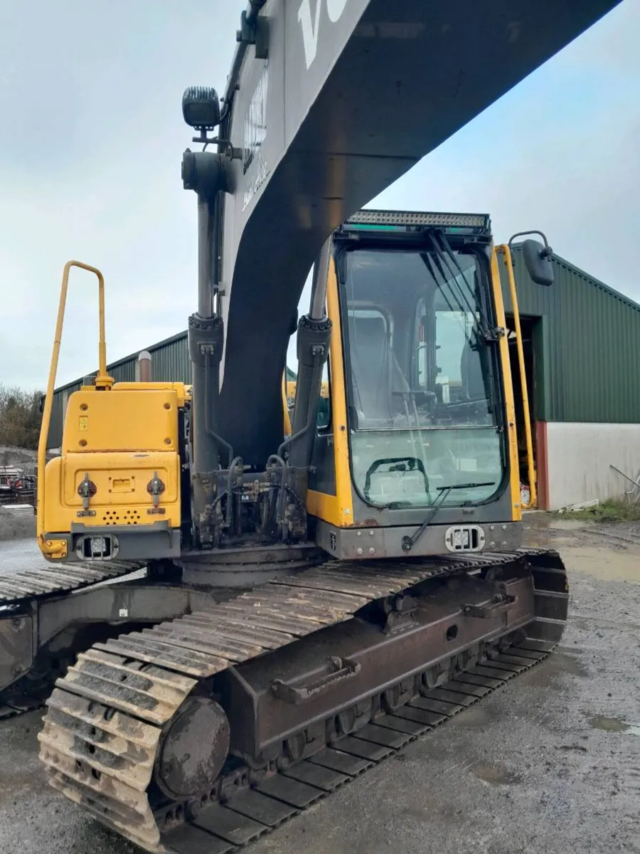 Volvo EC140BLC - Image 2