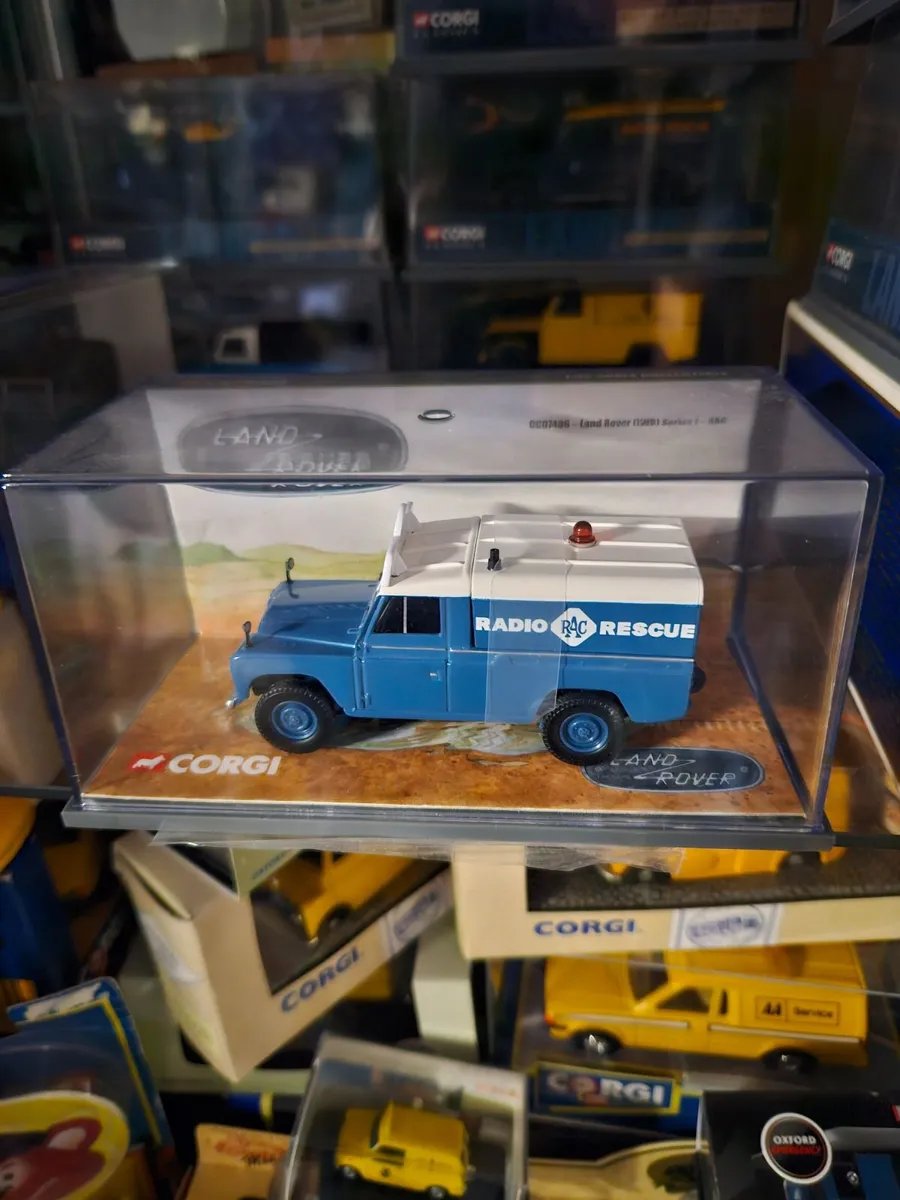 Corgi Landrover