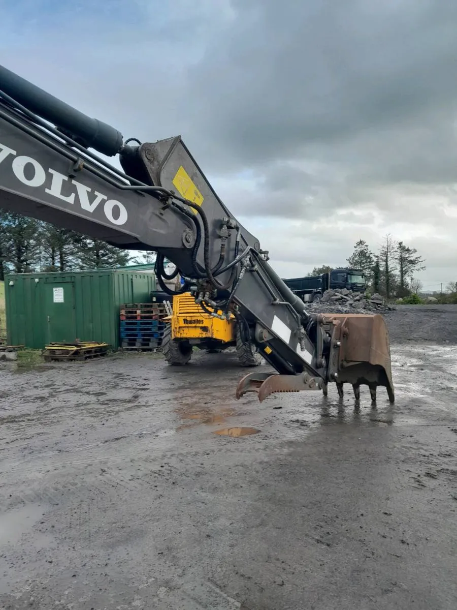 Volvo EC140BLC - Image 3