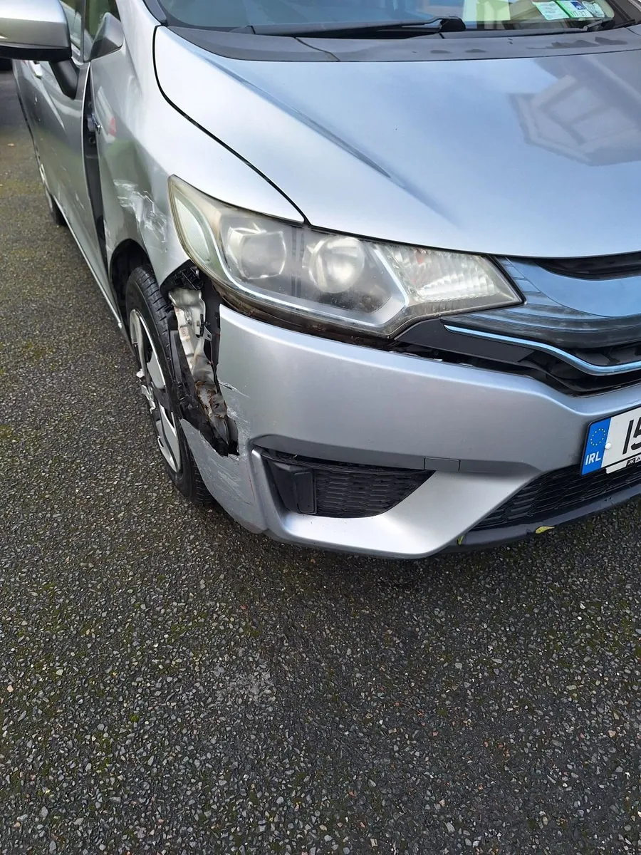 Honda Fit Hybrid 2015 petrol/elec  Automatic - Image 3