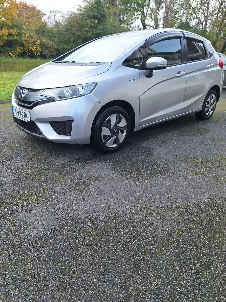 Honda Fit Hybrid 2015 petrol/elec  Automatic - Image 1
