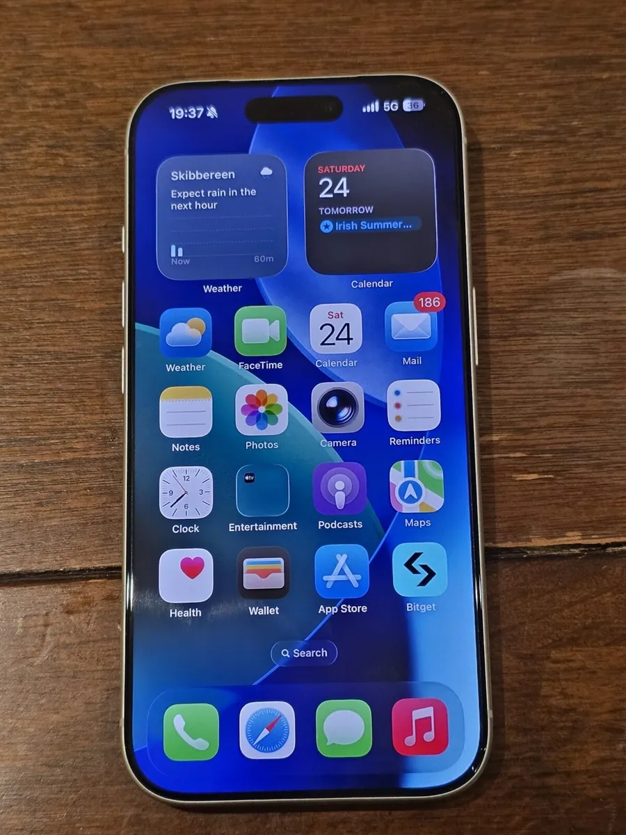 I phone 17 pro - Image 2