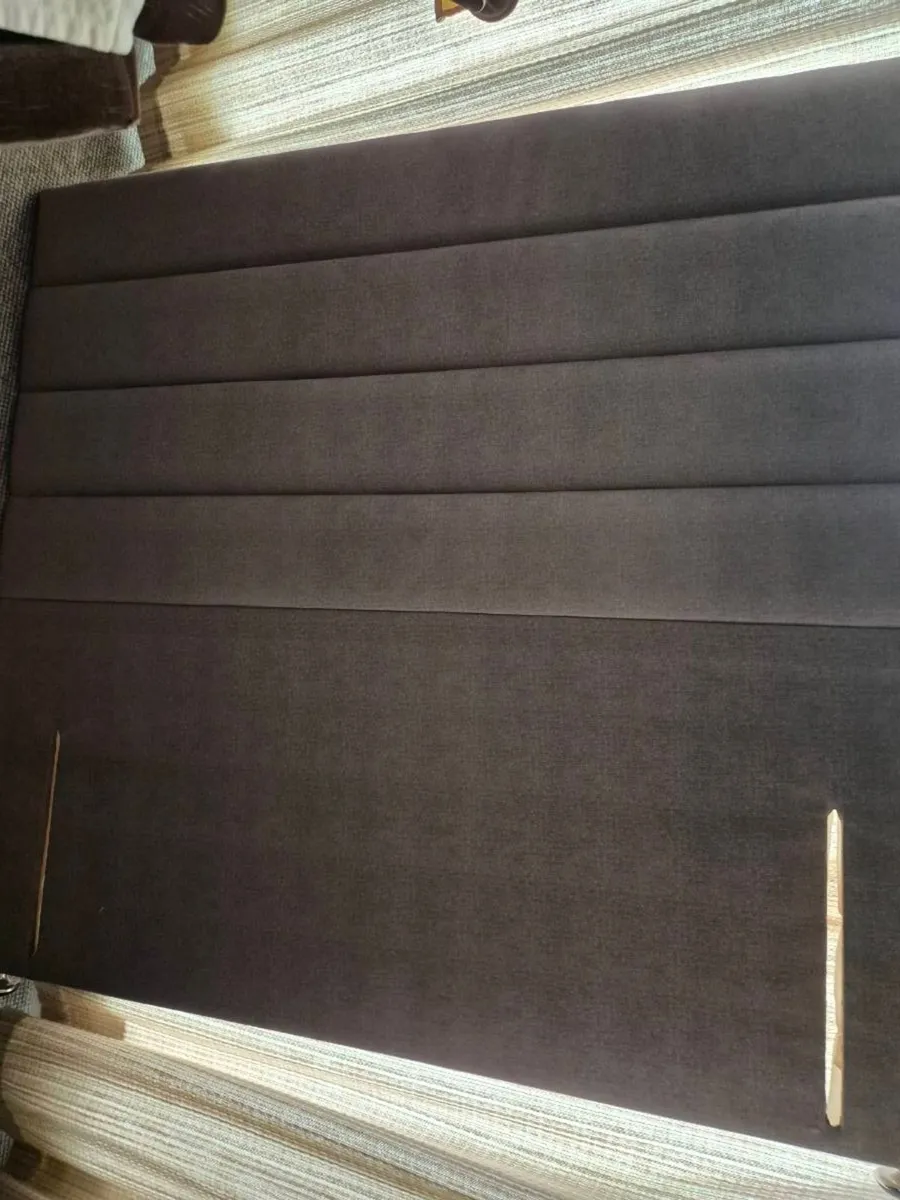 5ft free standing headboard - Image 1