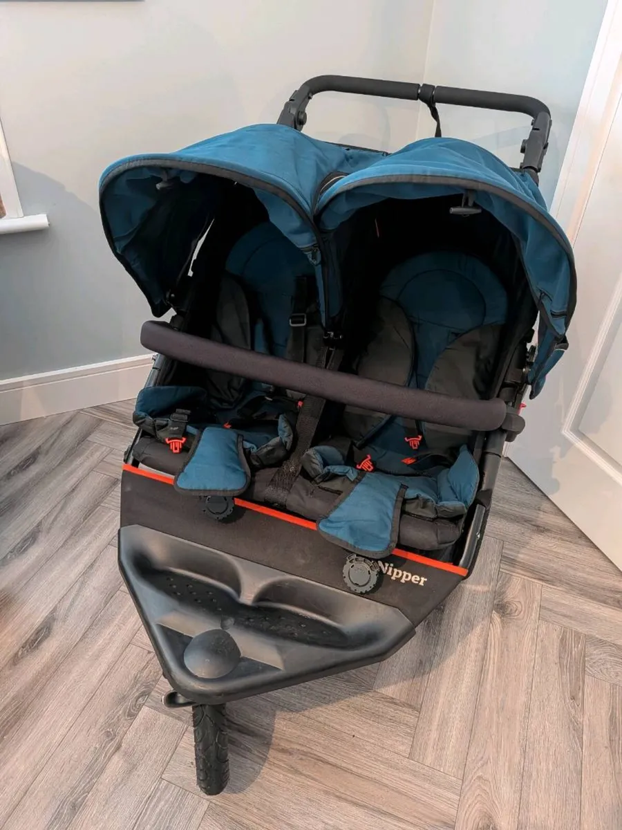 Out n' About Little Nipper double buggy - Image 2
