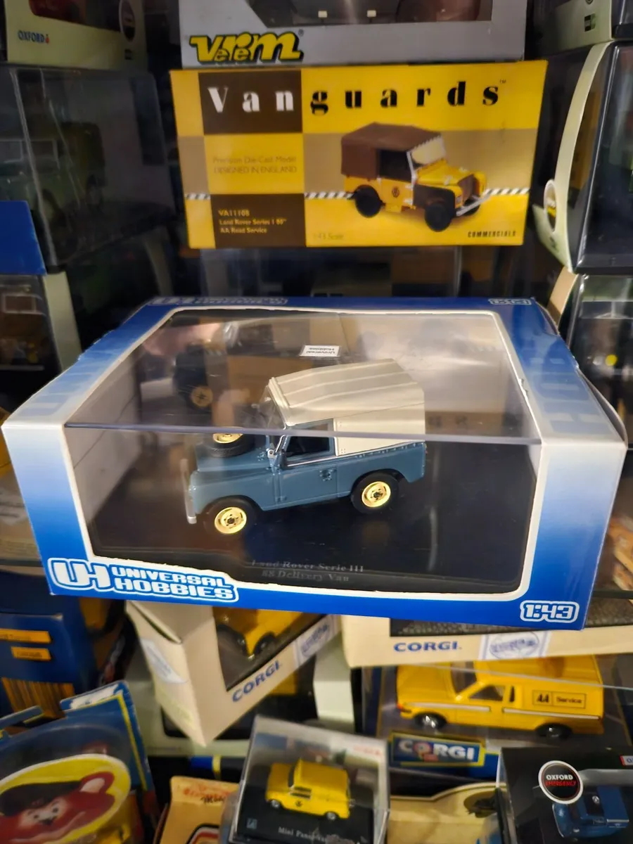 Corgi Universal Hobbies Landrover - Image 2