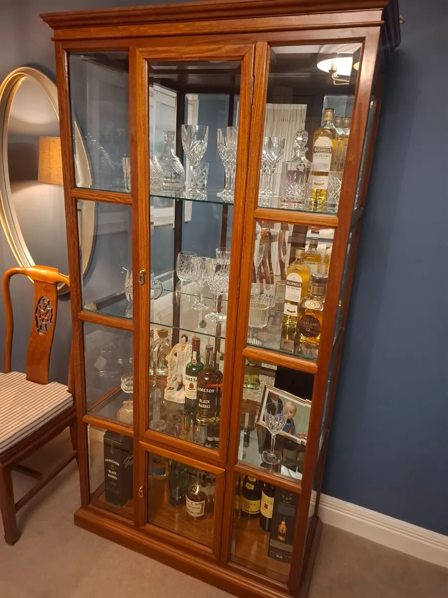Display Cabinet - Image 2