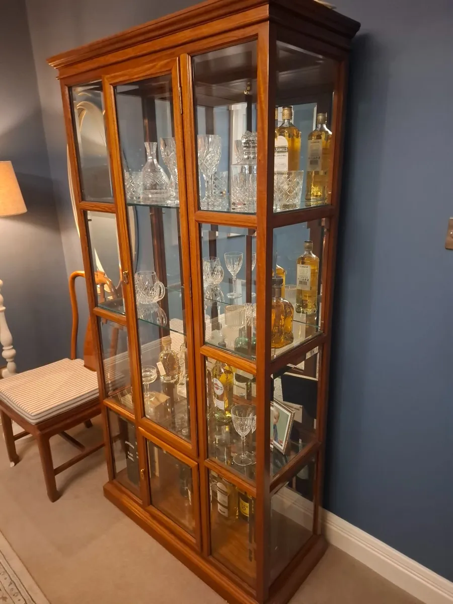 Display Cabinet - Image 4
