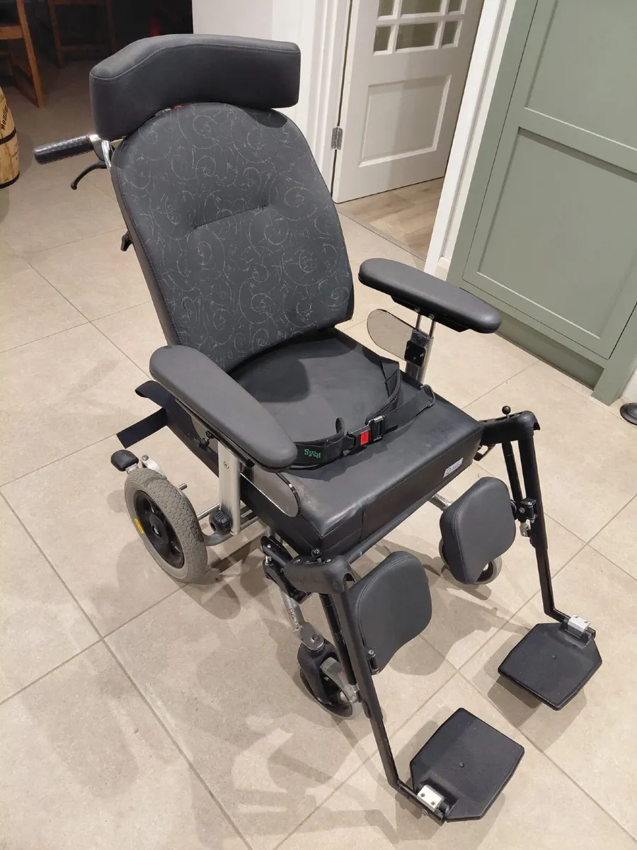 Wheelchair - Image 4