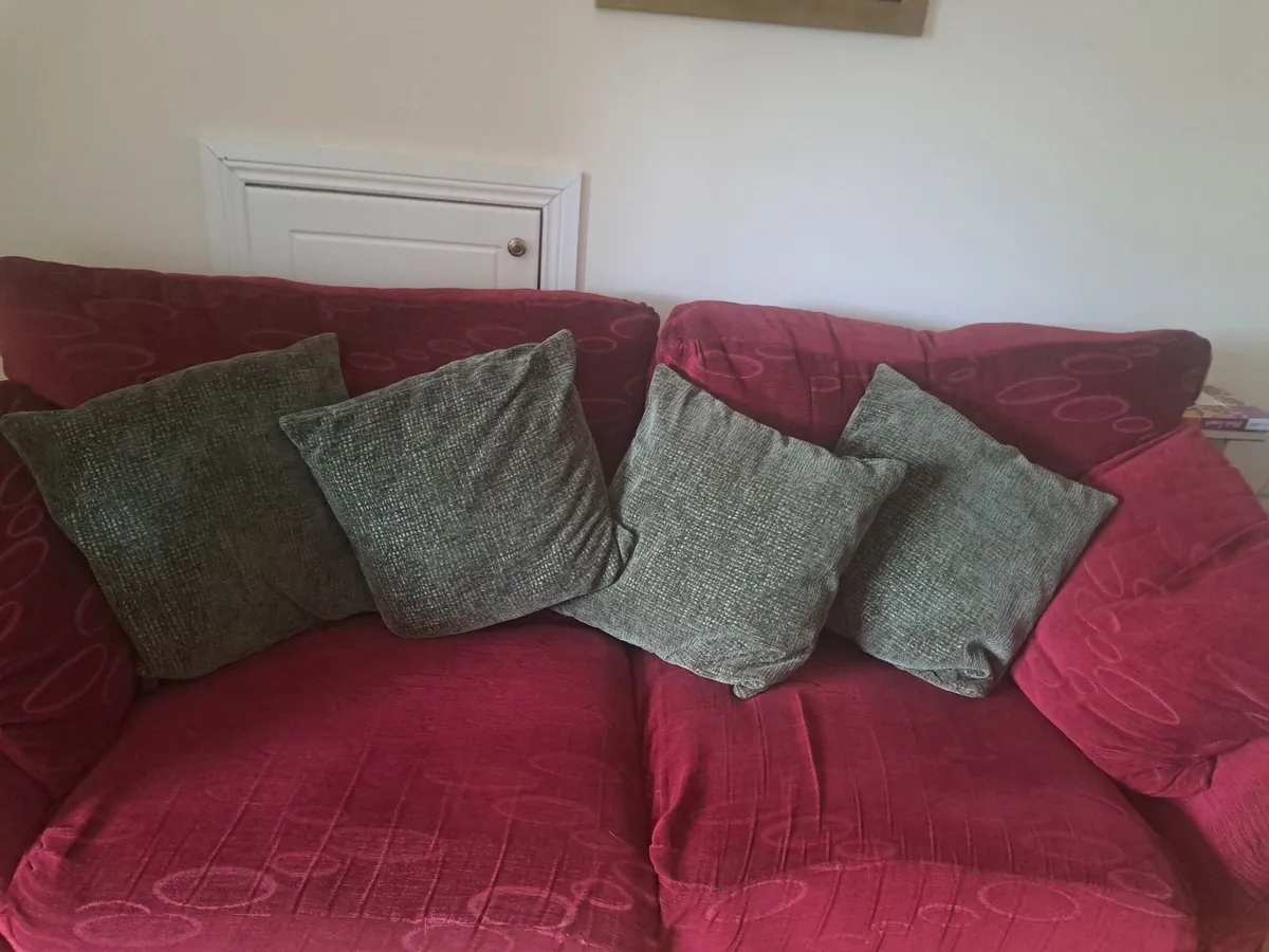 3 seater & 2 x1 seater - Image 2