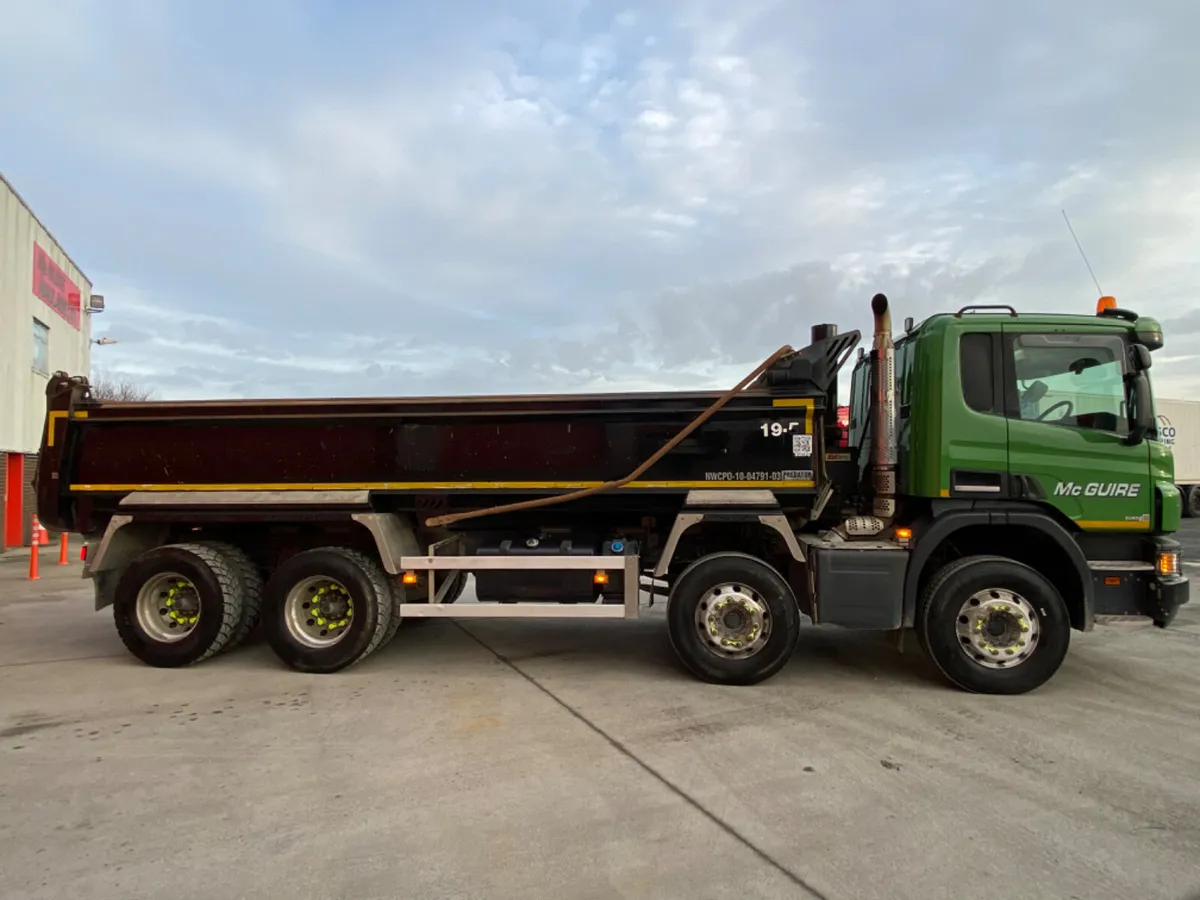 2017 Scania P410 8x4 Tipper - Image 3
