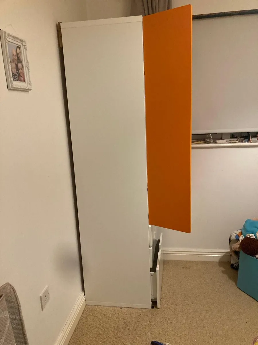Kids' wardrobe - Image 3