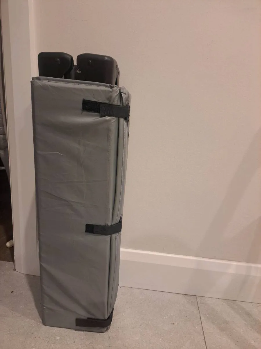 Travel cot - Image 3
