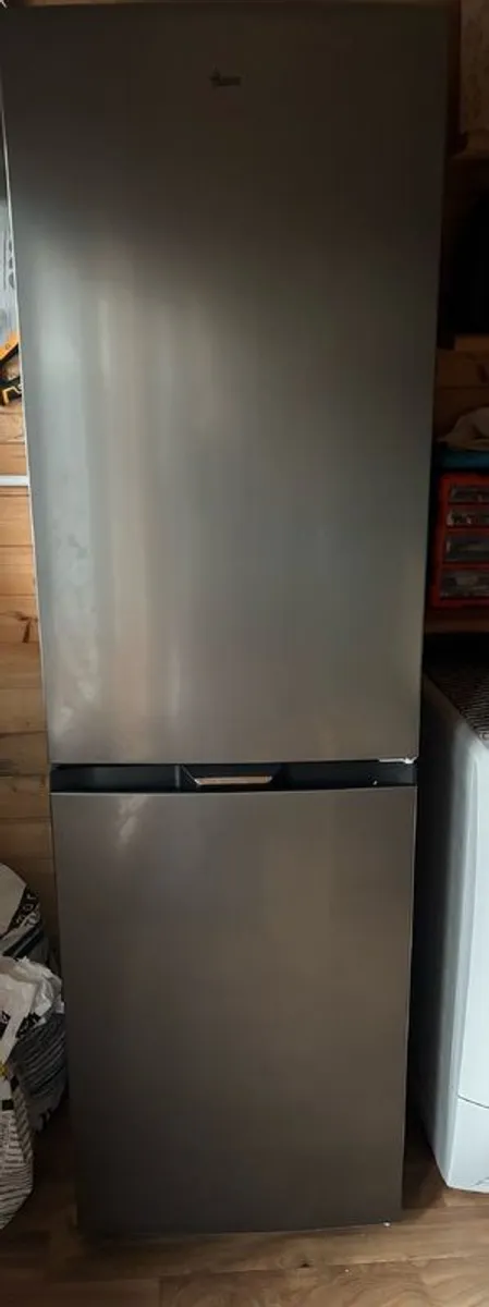fridge freezer - Image 1