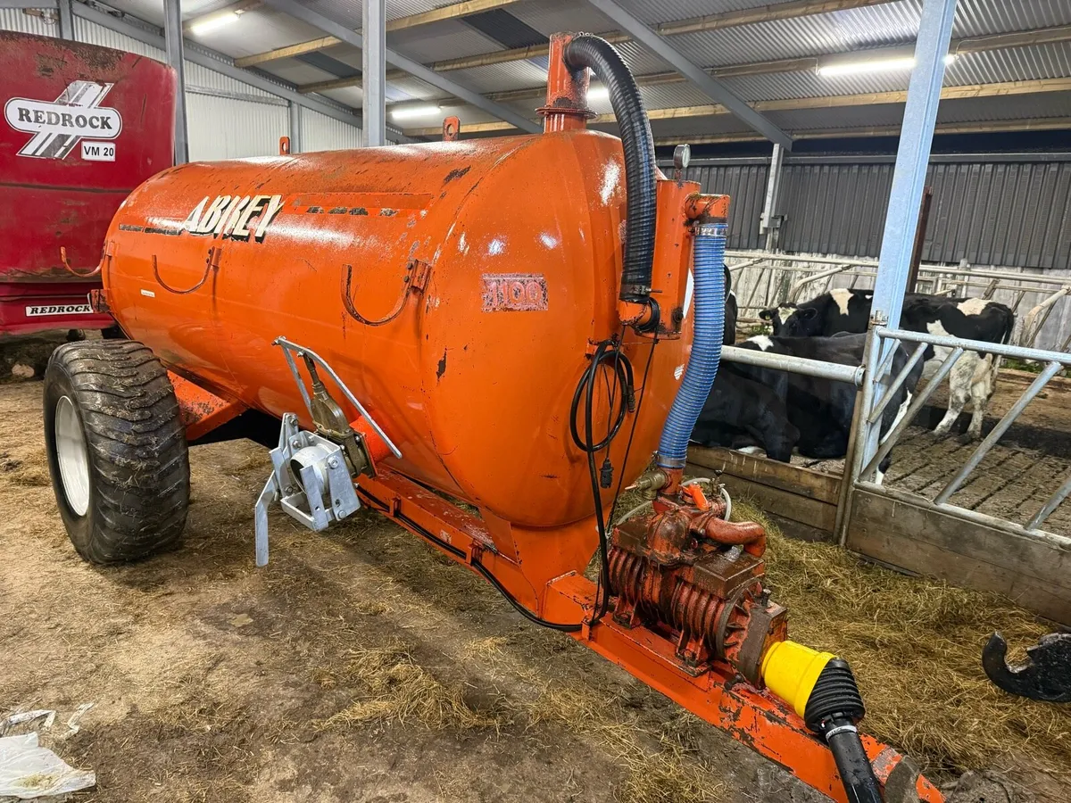 Spotless 1100 gallon abbey tanker - Image 2