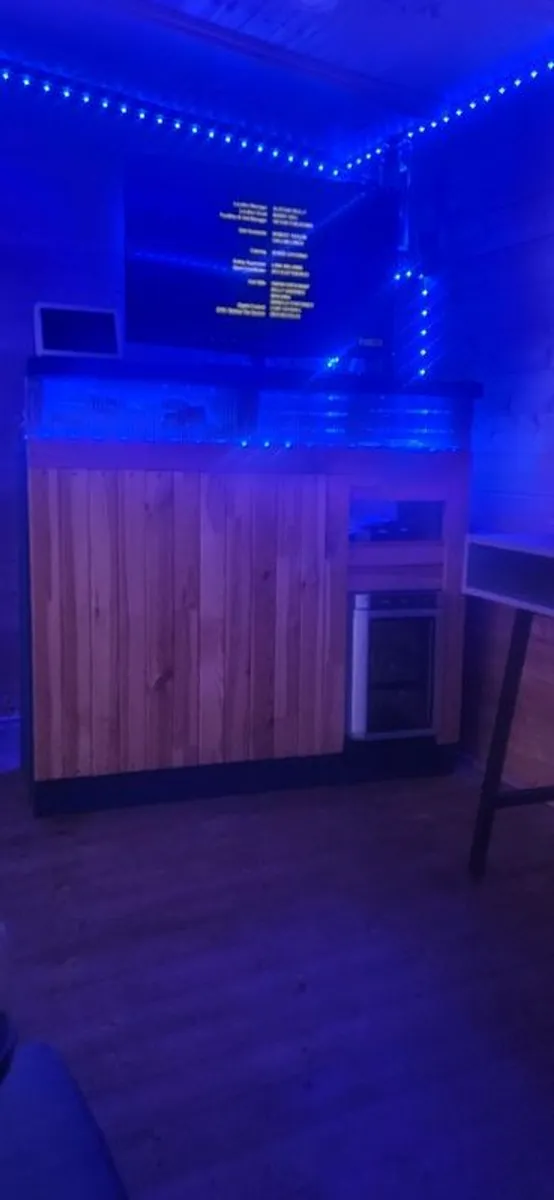 Home Bar with Wine Fridge included - Image 4