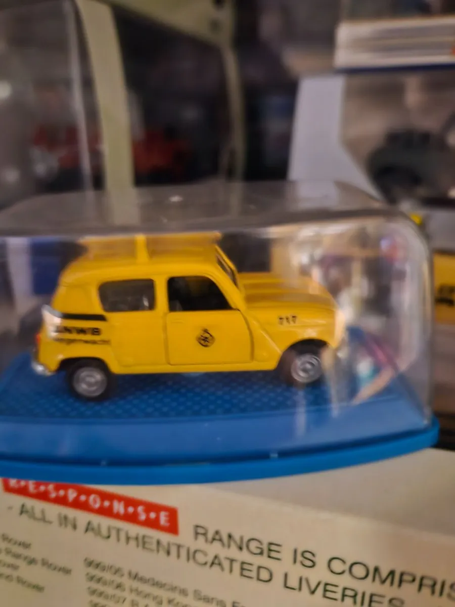 Corgi Majorette AA Van - Image 1